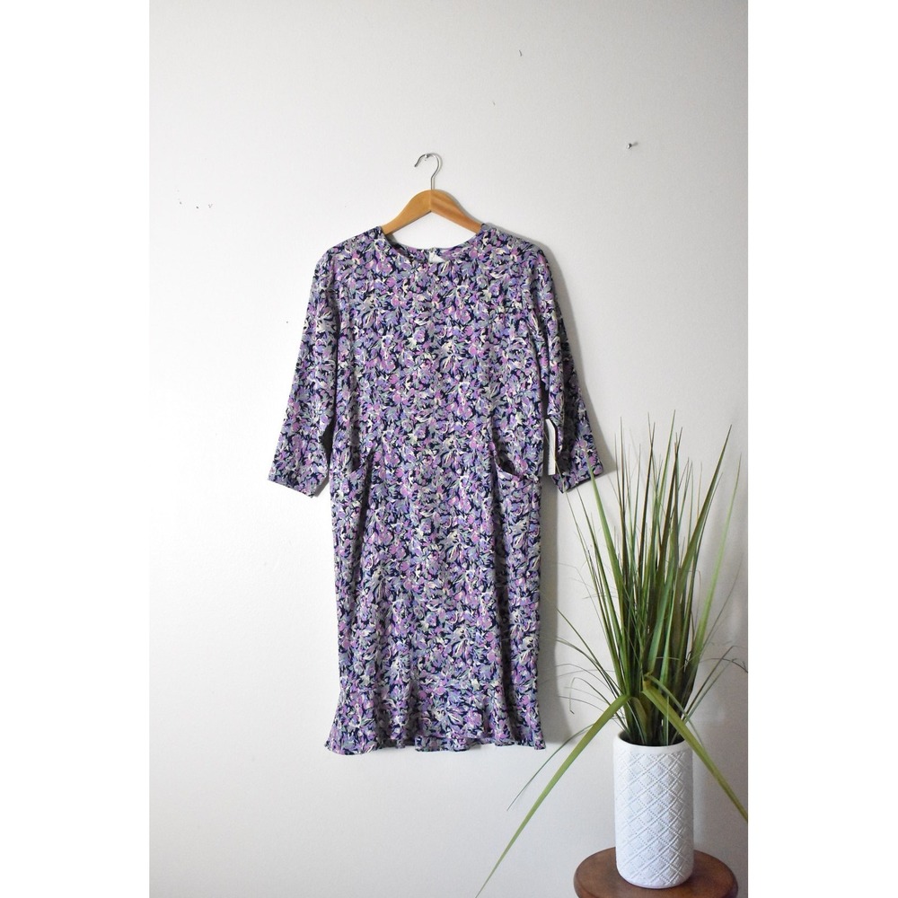 Vintage Floral Shift Dress Womens L Purple 80s Ruffle Hem Pockets Midi - Picture 6 of 8